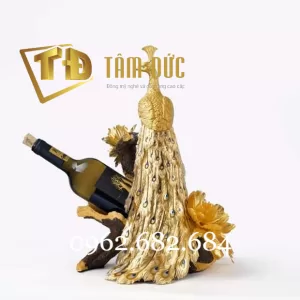 Khổng tước đựng rượu mạ vàng 24k - quà tặng Trọng Tín