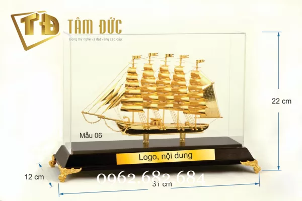 thuyền buồm mạ vàng 24k - quà tặng Trọng Tín